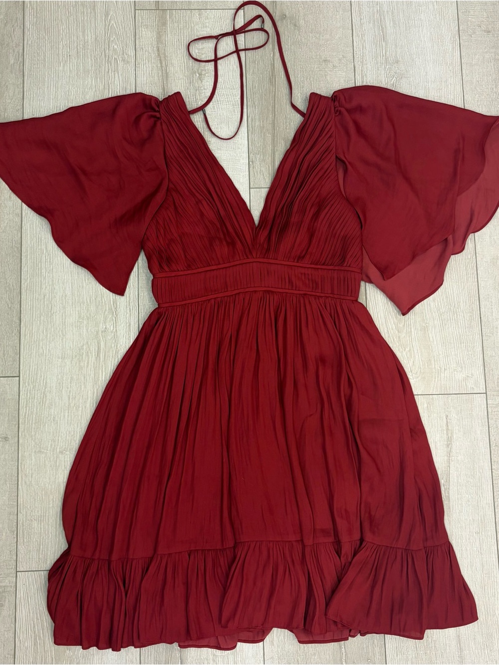 Halston Heritage Red Pleated V-Neck Midi Dress - Picture 3 of 7